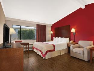Hotel Ramada By Wyndham Torrance Chambre photo